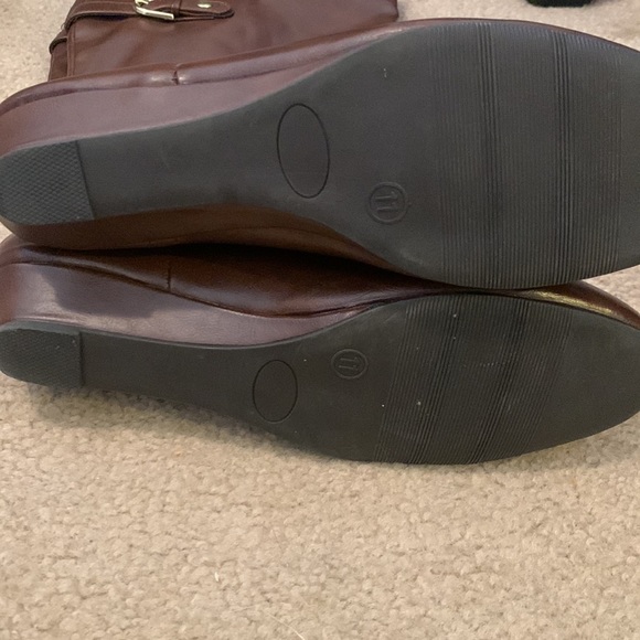 Brown boots size 11 - Picture 3 of 4